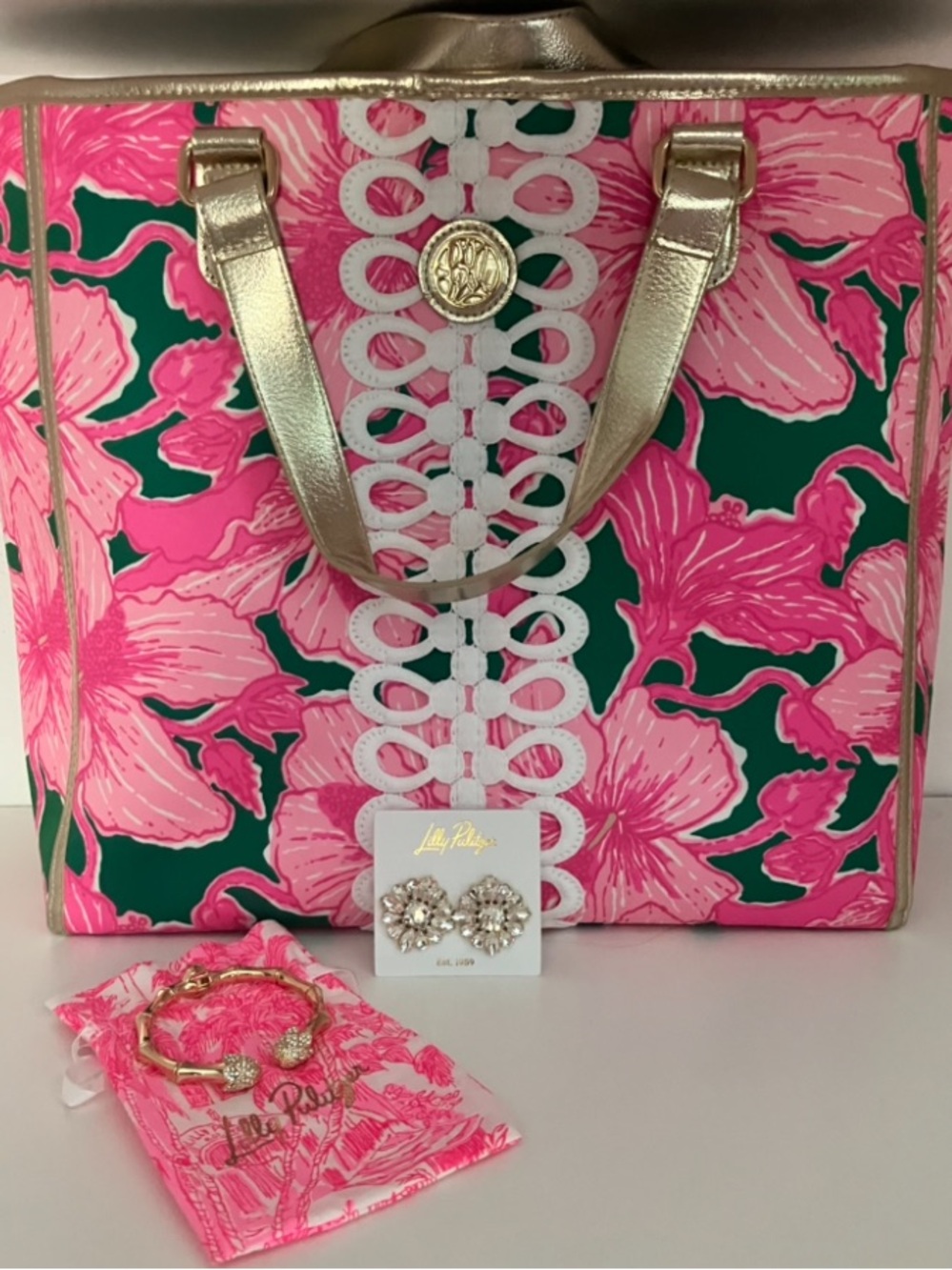 NWT Lilly Pulitzer "Hibis Kiss" Palm Beach Tote + Earring and Bangle Bundle